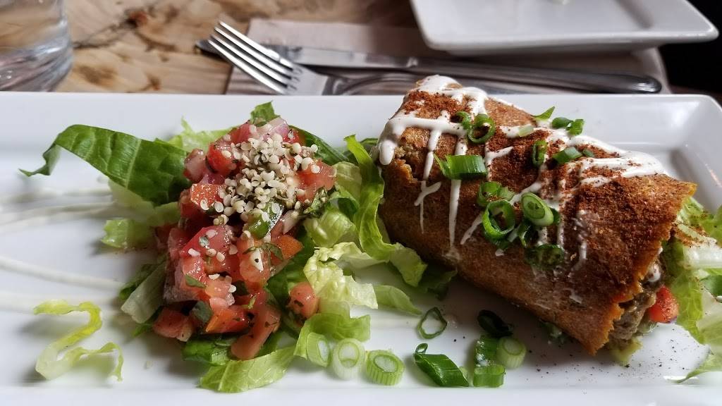 Raw Aura Organic Cuisine | restaurant | 94 Lakeshore Rd E, Mississauga, ON L5G 1E3, Canada | 9058912872 OR +1 905-891-2872