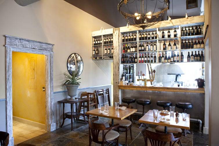 Queen Margherita Pizza | restaurant | 3111 W McGraw St #103, Seattle, WA 98199, USA | 2065484908 OR +1 206-548-4908