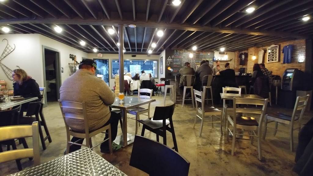 Windmill Brewing | restaurant | 2121 Gettler St, Dyer, IN 46311, USA | 2194402189 OR +1 219-440-2189