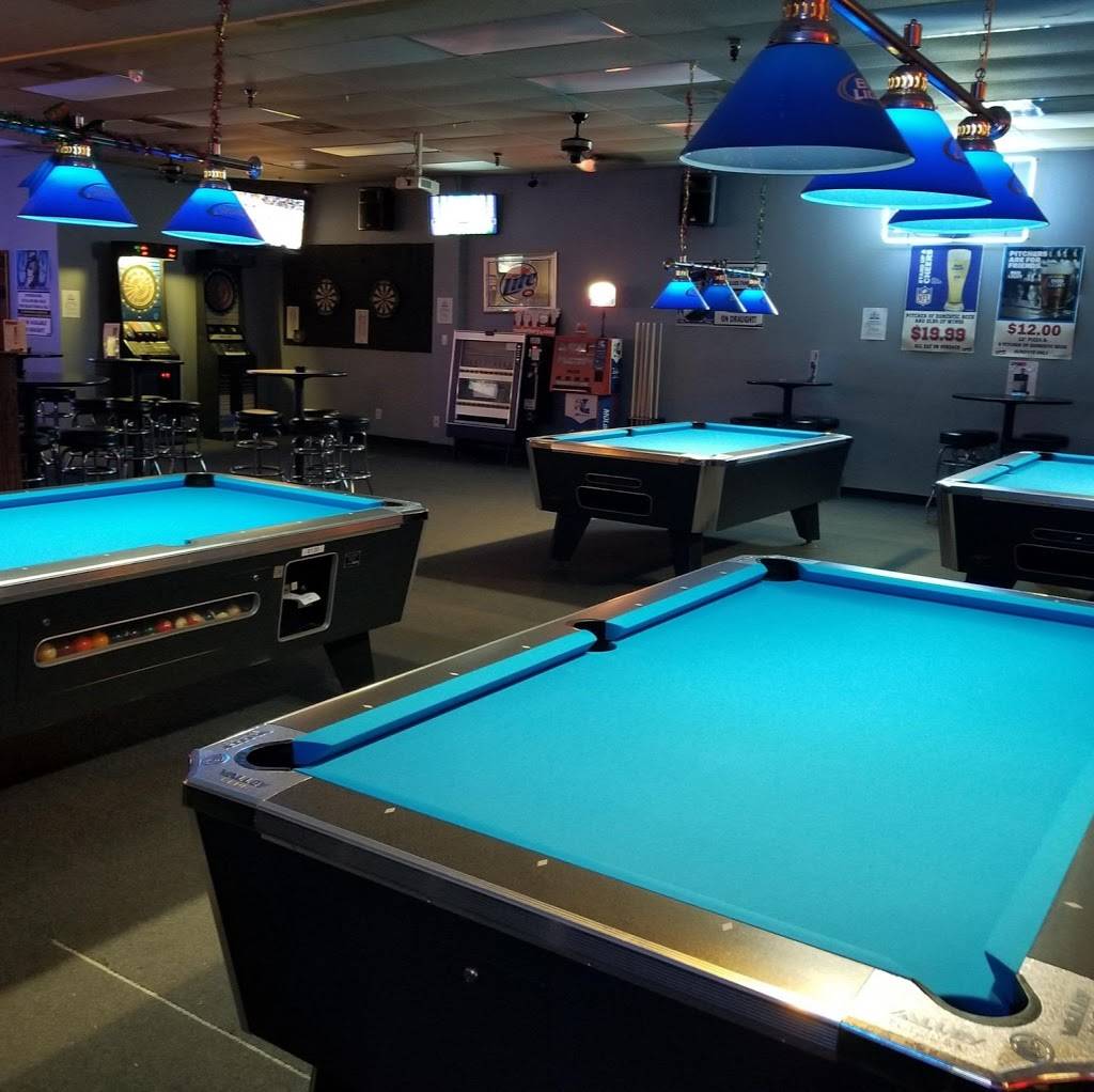 Schmolls 8 Ball | restaurant | 4545 Gravois Rd, High Ridge, MO 63049, USA | 6363768118 OR +1 636-376-8118