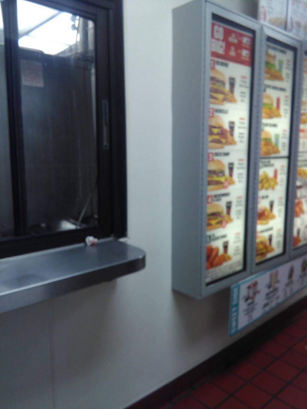 Checkers | restaurant | 23815 Van Dyke Ave, Center Line, MI 48015, USA | 5867546444 OR +1 586-754-6444