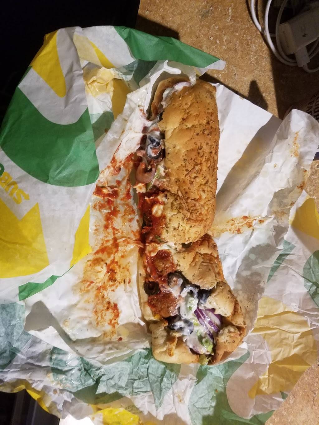 Subway Restaurants | restaurant | 508 S Broadway St Hwy 174, Joshua, TX 76058, USA | 8175177827 OR +1 817-517-7827