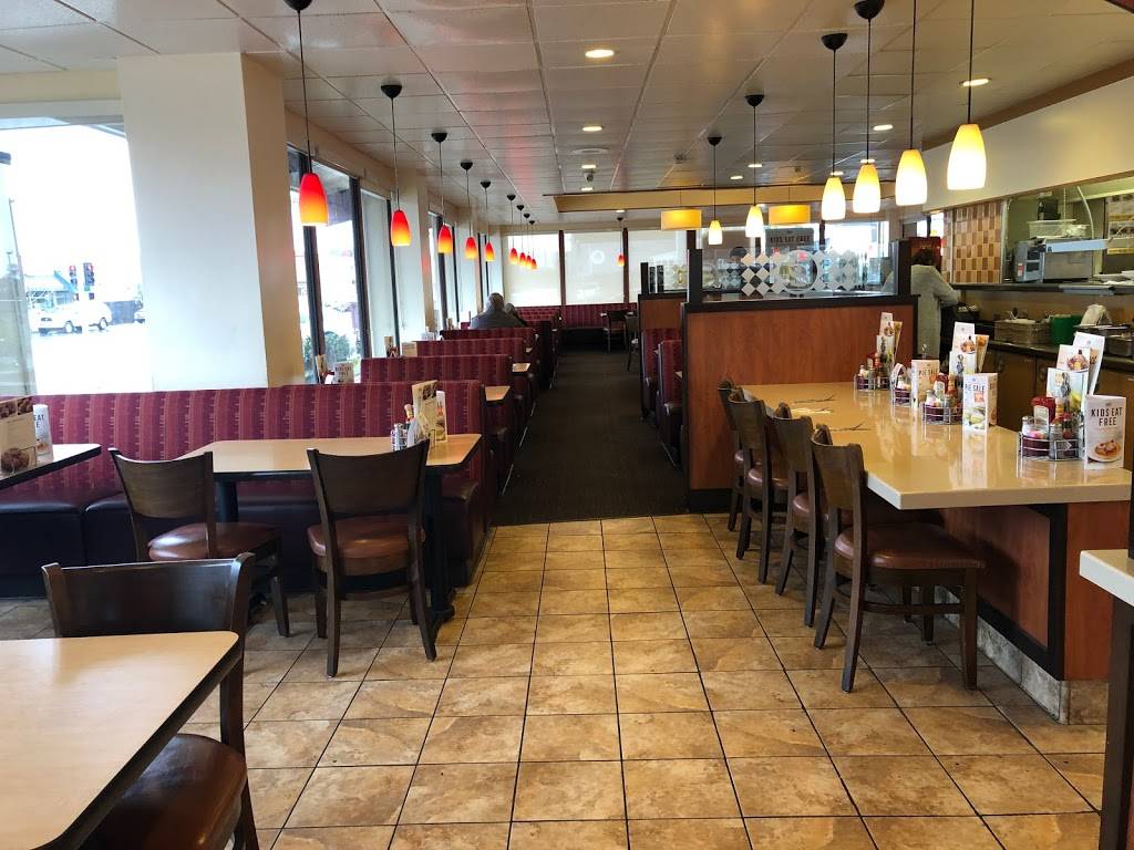 Cocos Bakery Restaurant | restaurant | 300 David Ave, Monterey, CA 93940, USA | 8316490215 OR +1 831-649-0215