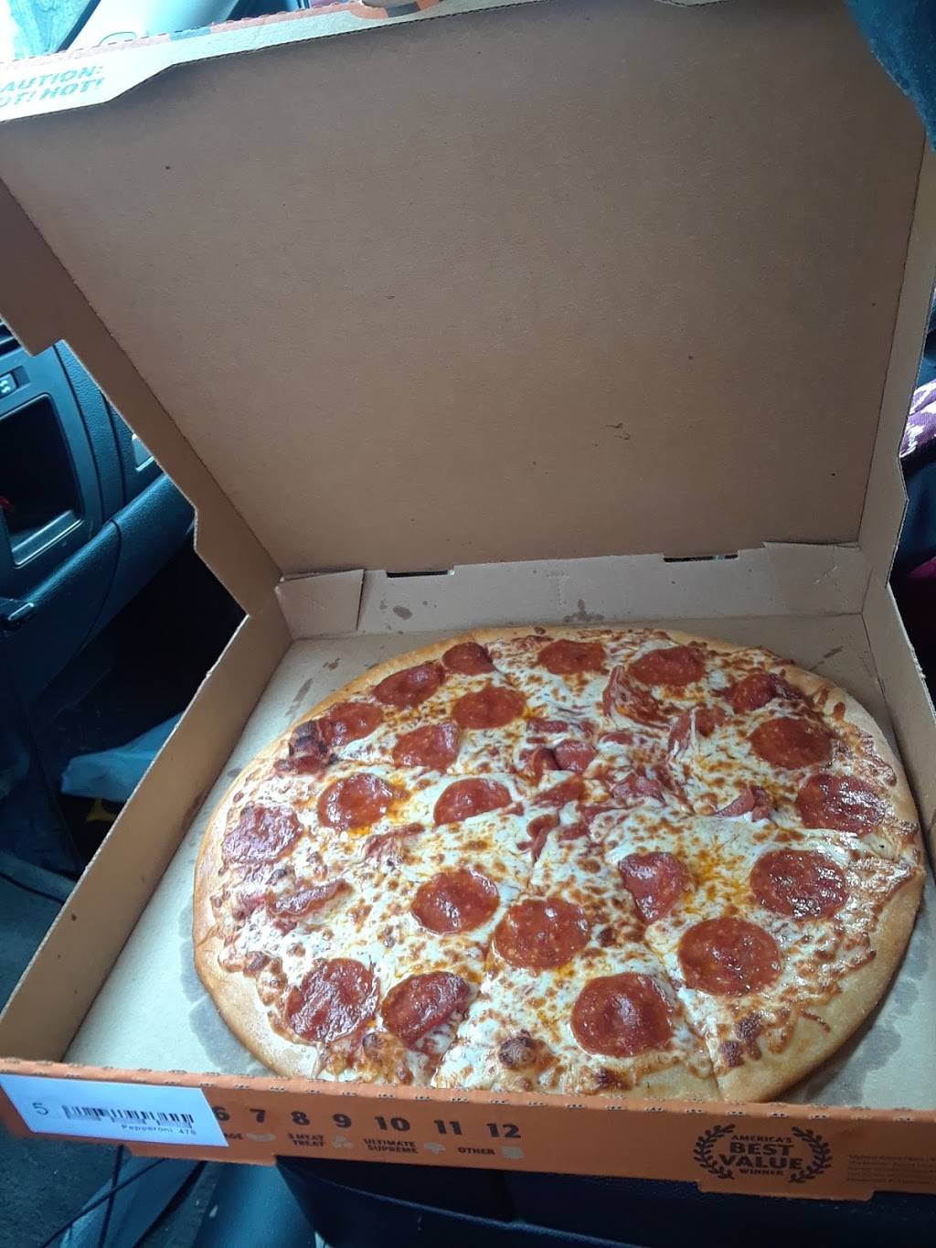Little Caesars Pizza | meal takeaway | 329 West Main Street, Ripley, WV 25271, USA | 3043725554 OR +1 304-372-5554