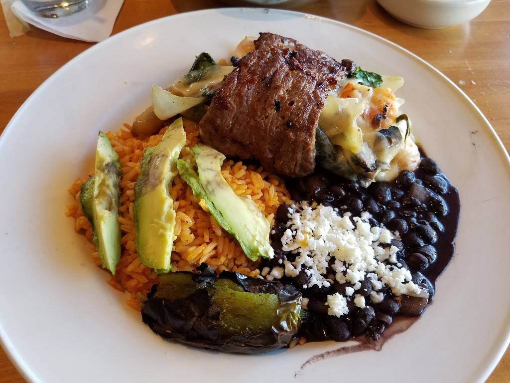 Cantina Laredo | restaurant | 2150 E Williams Field Rd bldg 16 suite 123, Gilbert, AZ 85296, USA | 4807826777 OR +1 480-782-6777