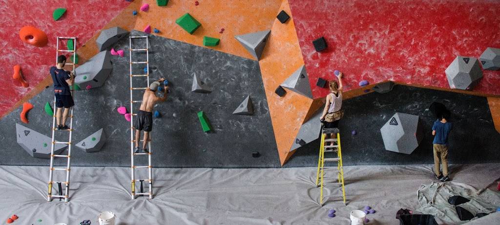 CanyonEscalade | restaurant | 1775 Chemin de Saint-Jean, La Prairie, QC J5R 0J2, Canada | 5146662269 OR +1 514-666-2269