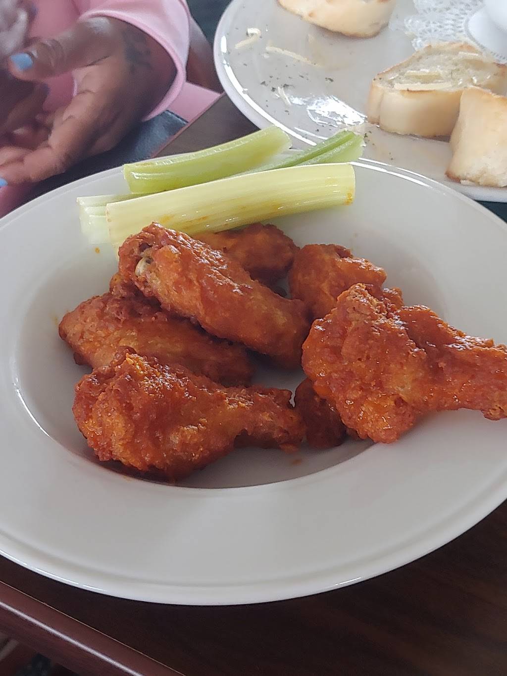 The Clubhouse Grille & Pub | restaurant | 109 Clubhouse Ridge, Hedgesville, WV 25427, USA | 3047543482 OR +1 304-754-3482