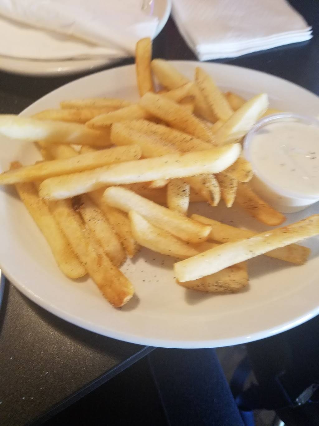 Jamos Pub | restaurant | 3223 W Sylvania Ave, Toledo, OH 43613, USA | 4194746158 OR +1 419-474-6158