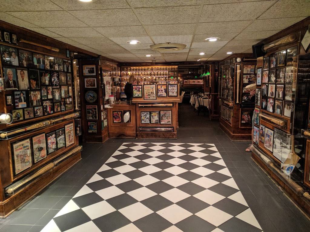 Don & Charlies | night club | 7501 E Camelback Rd, Scottsdale, AZ 85251, USA | 4809900900 OR +1 480-990-0900