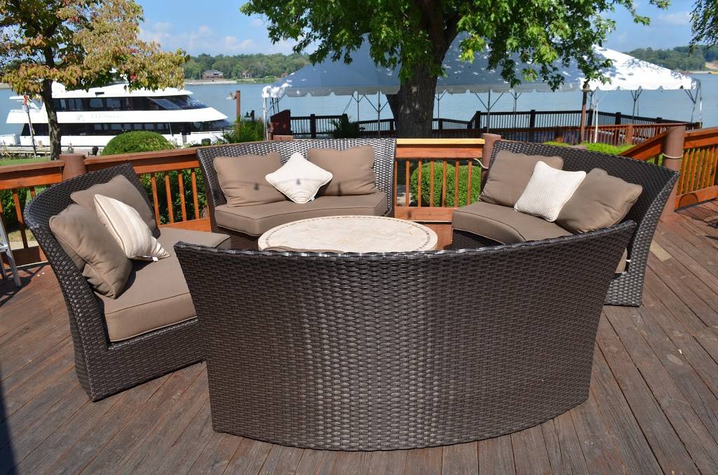 Captains Quarters Restaurant | restaurant | 5700 Captains Quarters Rd, Prospect, KY 40059, USA | 5022281651 OR +1 502-228-1651