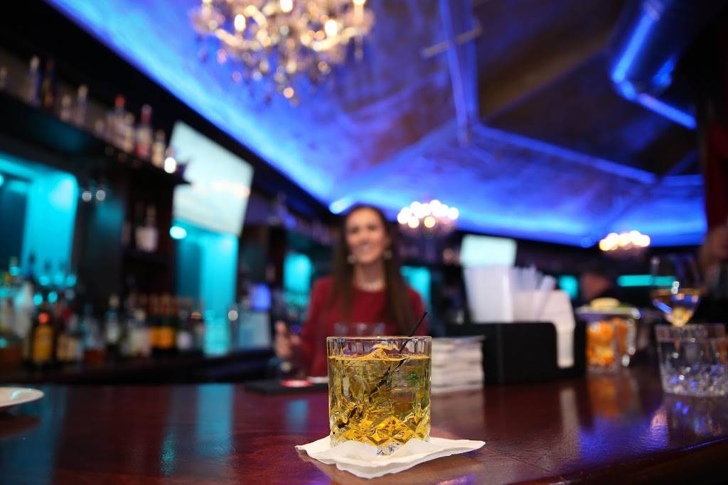 Bugsys Dueling Piano Speakeasy | restaurant | 2323 Whitney Ave, Hamden, CT 06518, USA | 2032882323 OR +1 203-288-2323