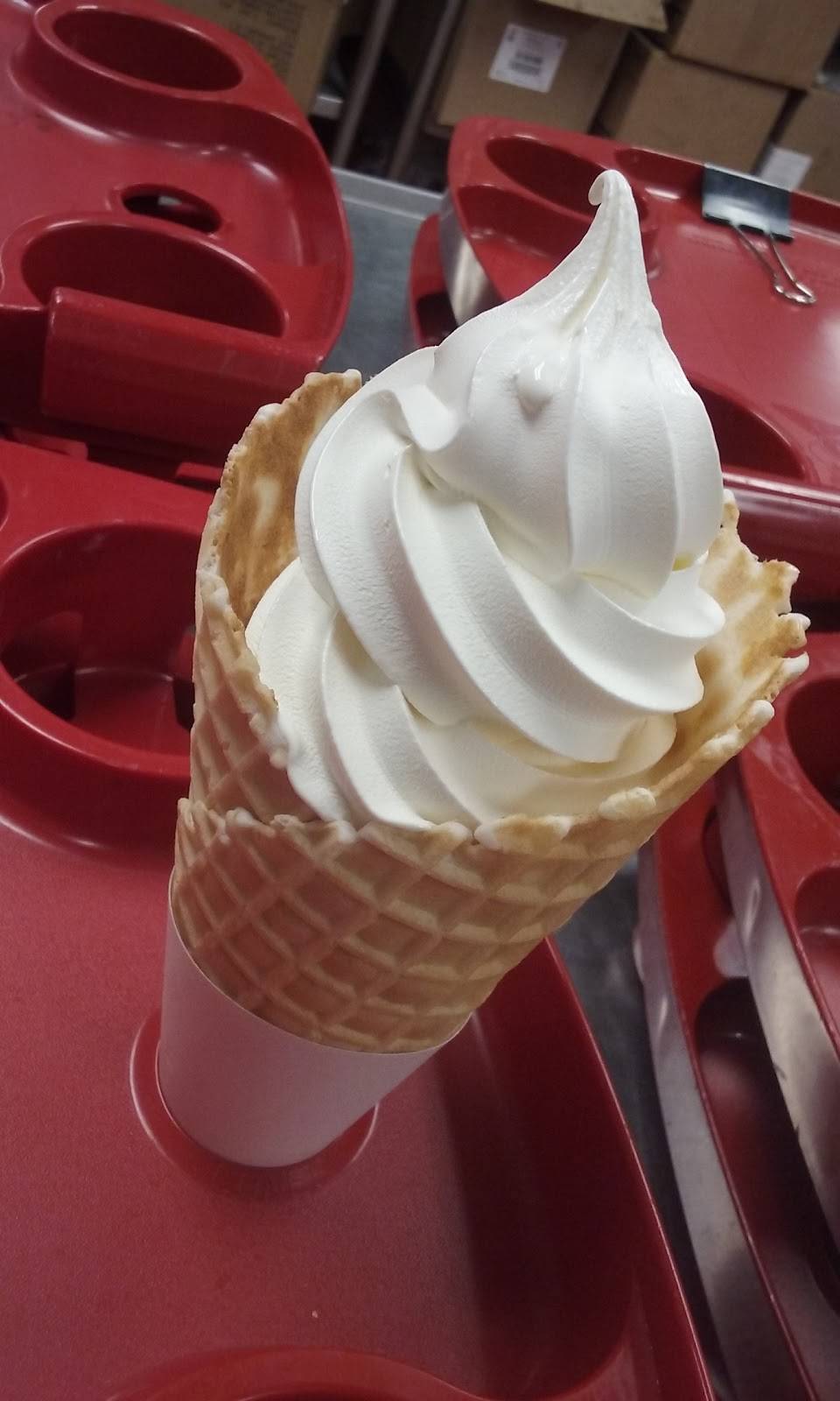 Sonic Drive-In | restaurant | 2 Howellman Dr, Du Quoin, IL 62832, USA | 6185424400 OR +1 618-542-4400