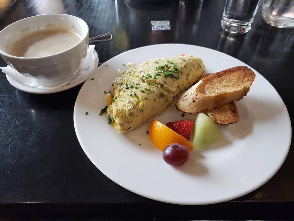 Brasserie Amie | restaurant | 160 E Front St, Traverse City, MI 49684, USA | 2317533161 OR +1 231-753-3161