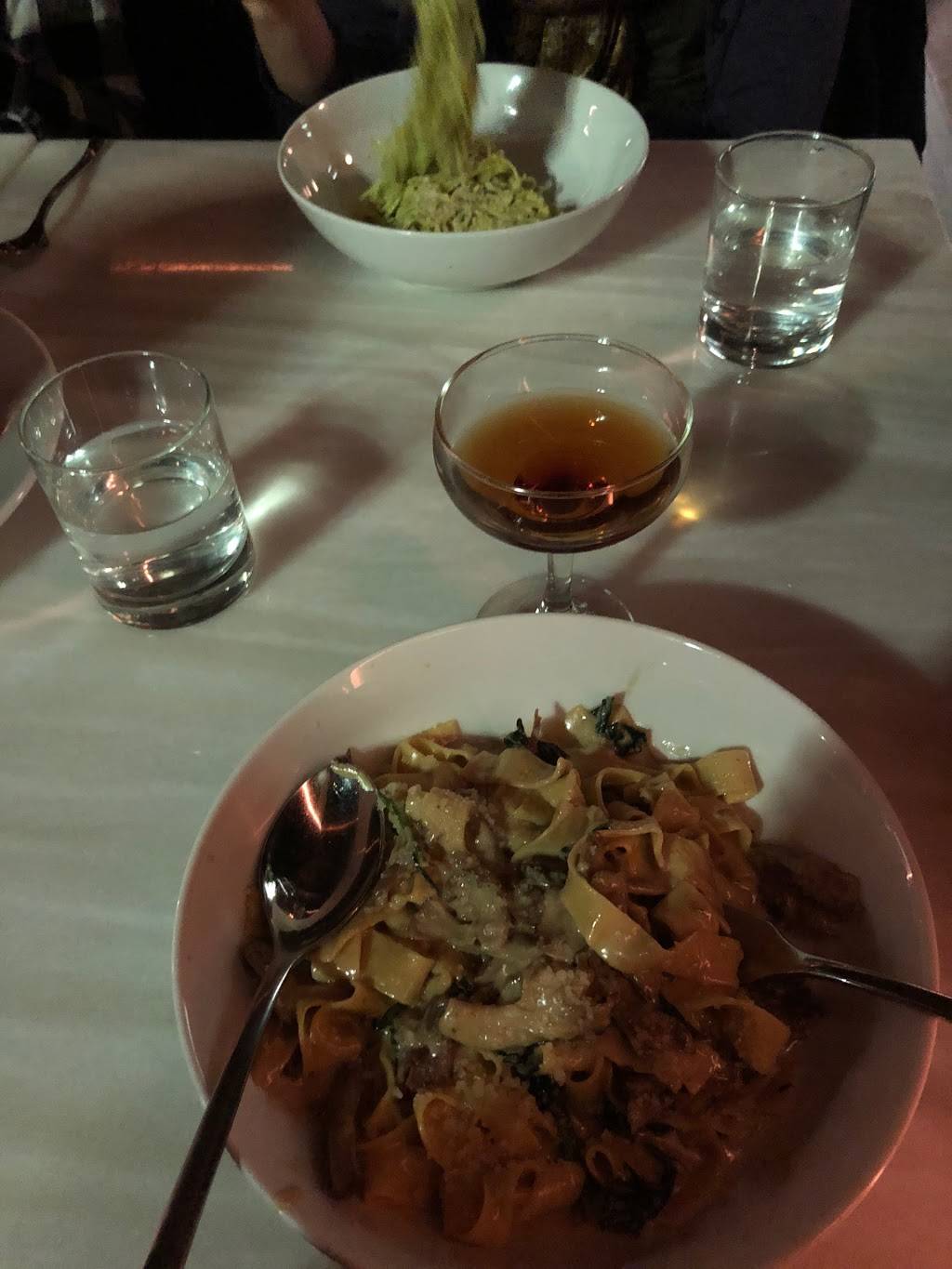 Fat Hen | restaurant | 126 Broadway, Somerville, MA 02145, USA | 6177641612 OR +1 617-764-1612