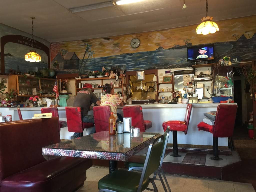 Tinas Diner | restaurant | 346 California St, Maricopa, CA 93252, USA | 6617699495 OR +1 661-769-9495