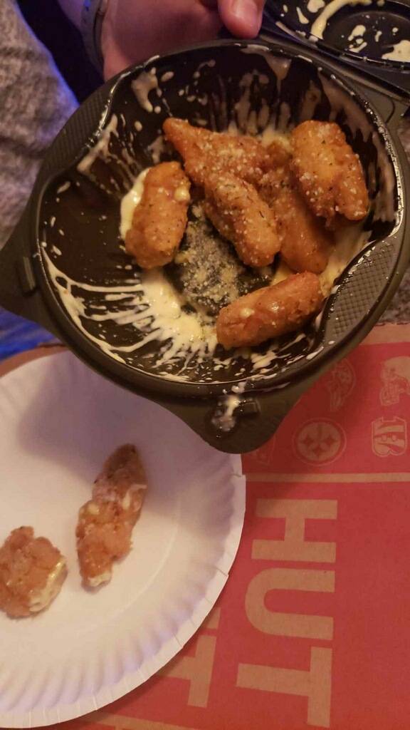 Pizza Hut | restaurant | 1875 County Rd 419 #100, Oviedo, FL 32765, USA | 4073595699 OR +1 407-359-5699