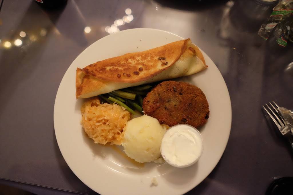 Polish Village Cafe | cafe | 2990 Yemans St, Hamtramck, MI 48212, USA | 3138745726 OR +1 313-874-5726