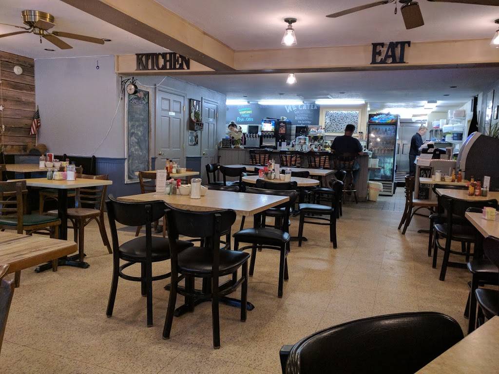 The Wooden Spoon | restaurant | 217 Pompey Hollow Rd, Ashford, CT 06278, USA | 8604293825 OR +1 860-429-3825