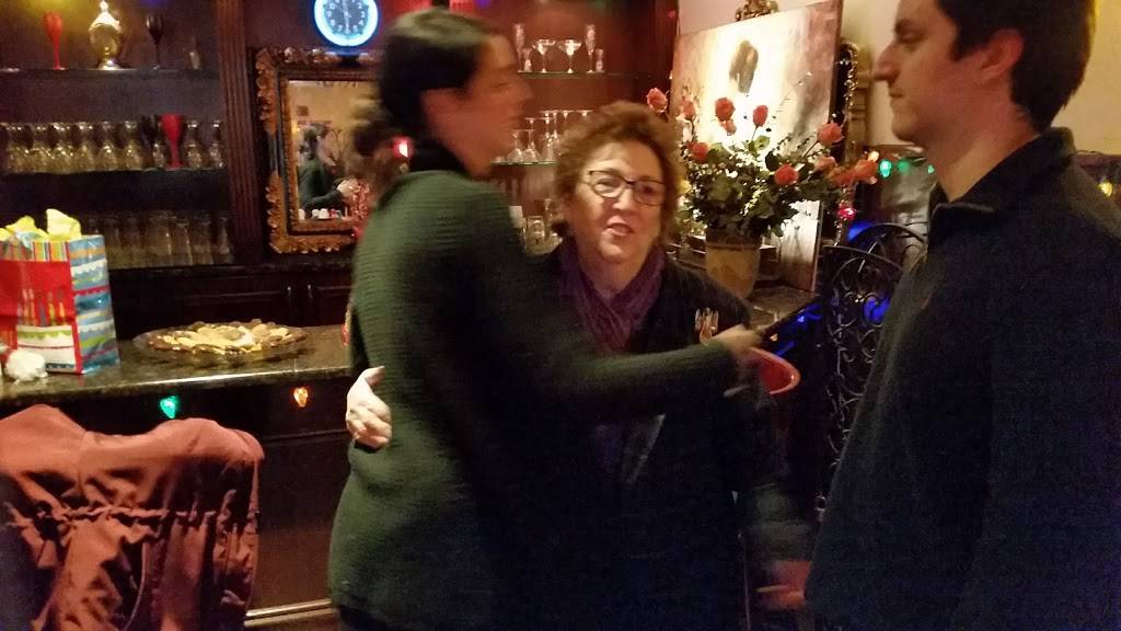 Villa Pizzare | restaurant | 406 S Service Rd, Patchogue, NY 11772, USA | 6314753205 OR +1 631-475-3205