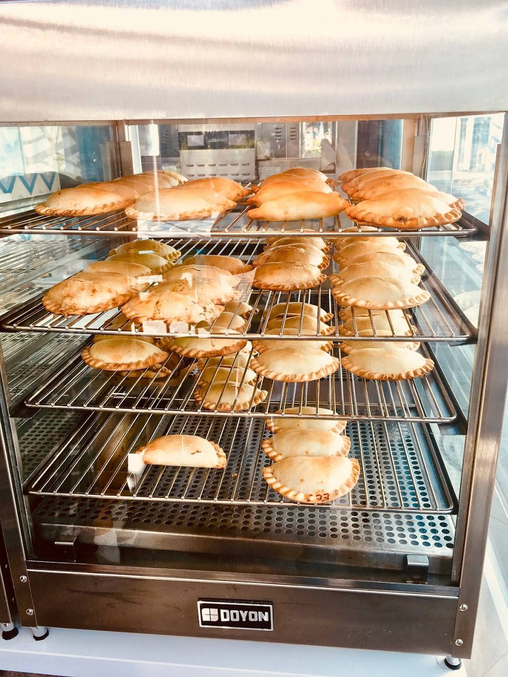 Paraná Empanadas | restaurant | 4545 La Jolla Village Dr Suite #9063, San Diego, CA 92122, USA | 8589003493 OR +1 858-900-3493