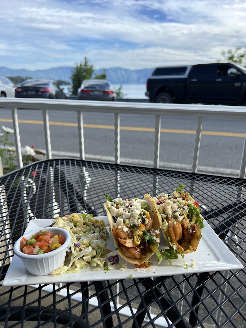 Bs Beacon | restaurant | 126 W Main St, Hope, ID 83836, USA | 2082645952 OR +1 208-264-5952