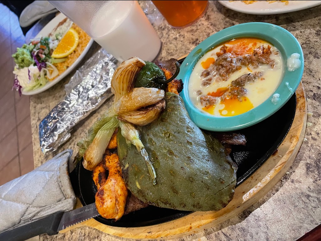 sombreros mexican grill | restaurant | 1695 Richland Ave E suite 120, Aiken, SC 29801, USA | 8032260037 OR +1 803-226-0037