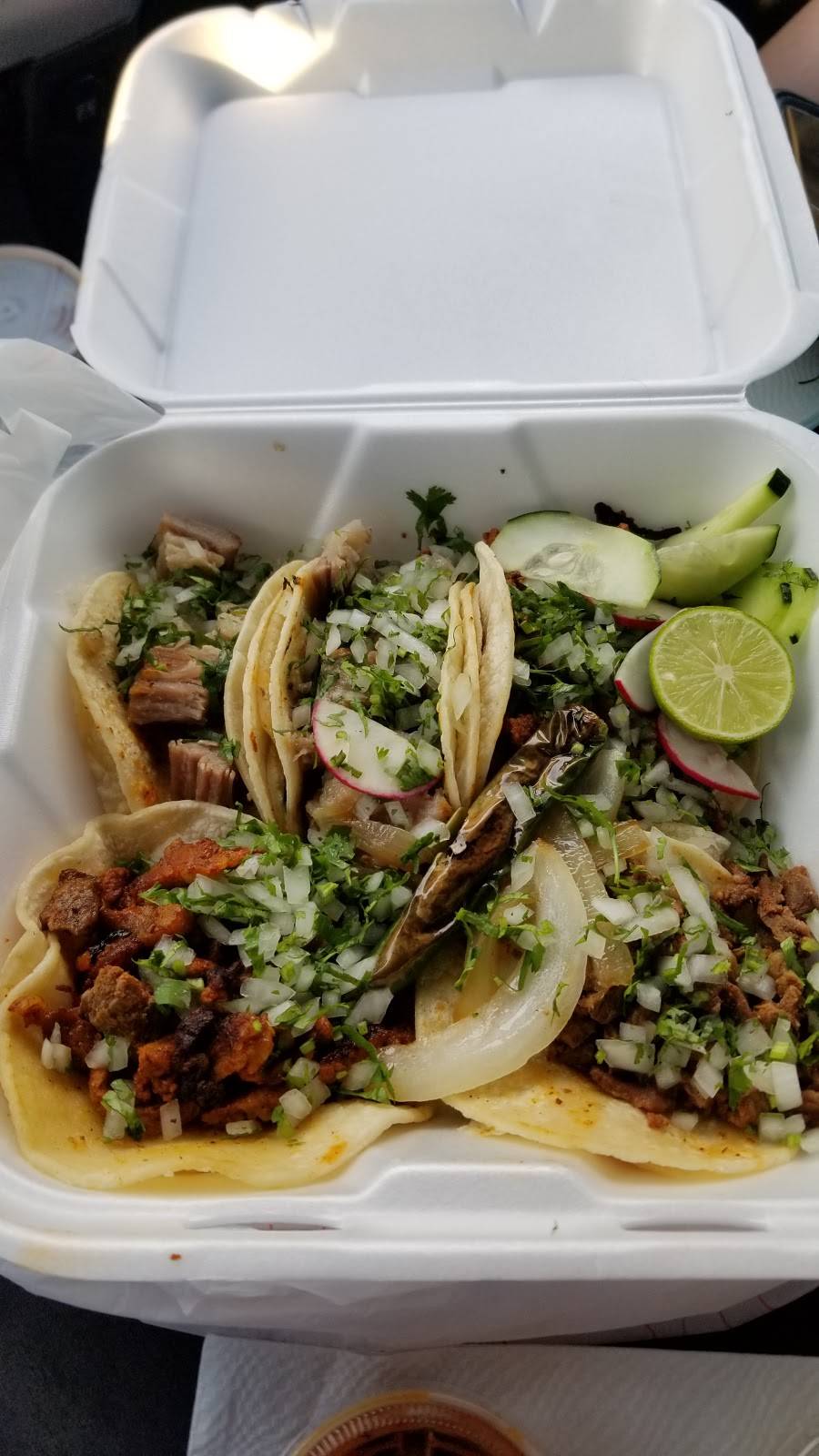 Tacos Amatlan | restaurant | 465 N Oxnard Blvd, Oxnard, CA 93030, USA | 8054500463 OR +1 805-450-0463