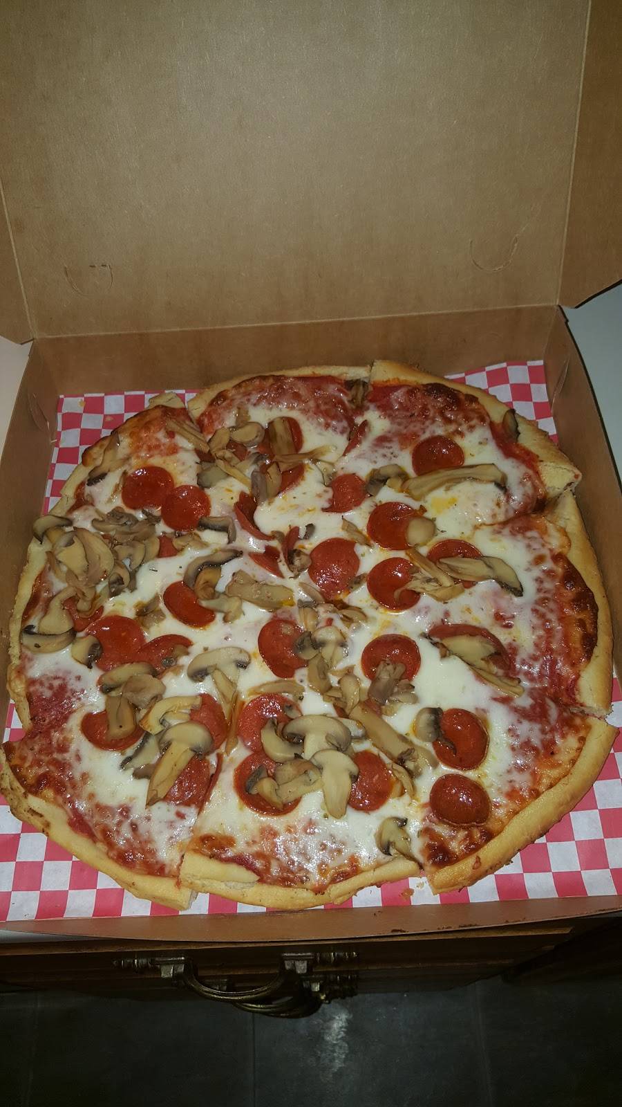 Kraus Pizza Co | restaurant | 1917 Lincoln Way W, Massillon, OH 44647, USA | 3308332000 OR +1 330-833-2000