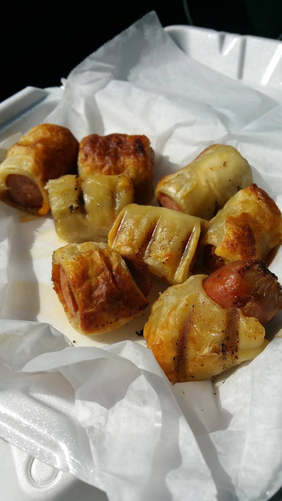 OLine sports grill | restaurant | 2813 N Hurstbourne Pkwy #101, Louisville, KY 40223, USA | 5023846171 OR +1 502-384-6171