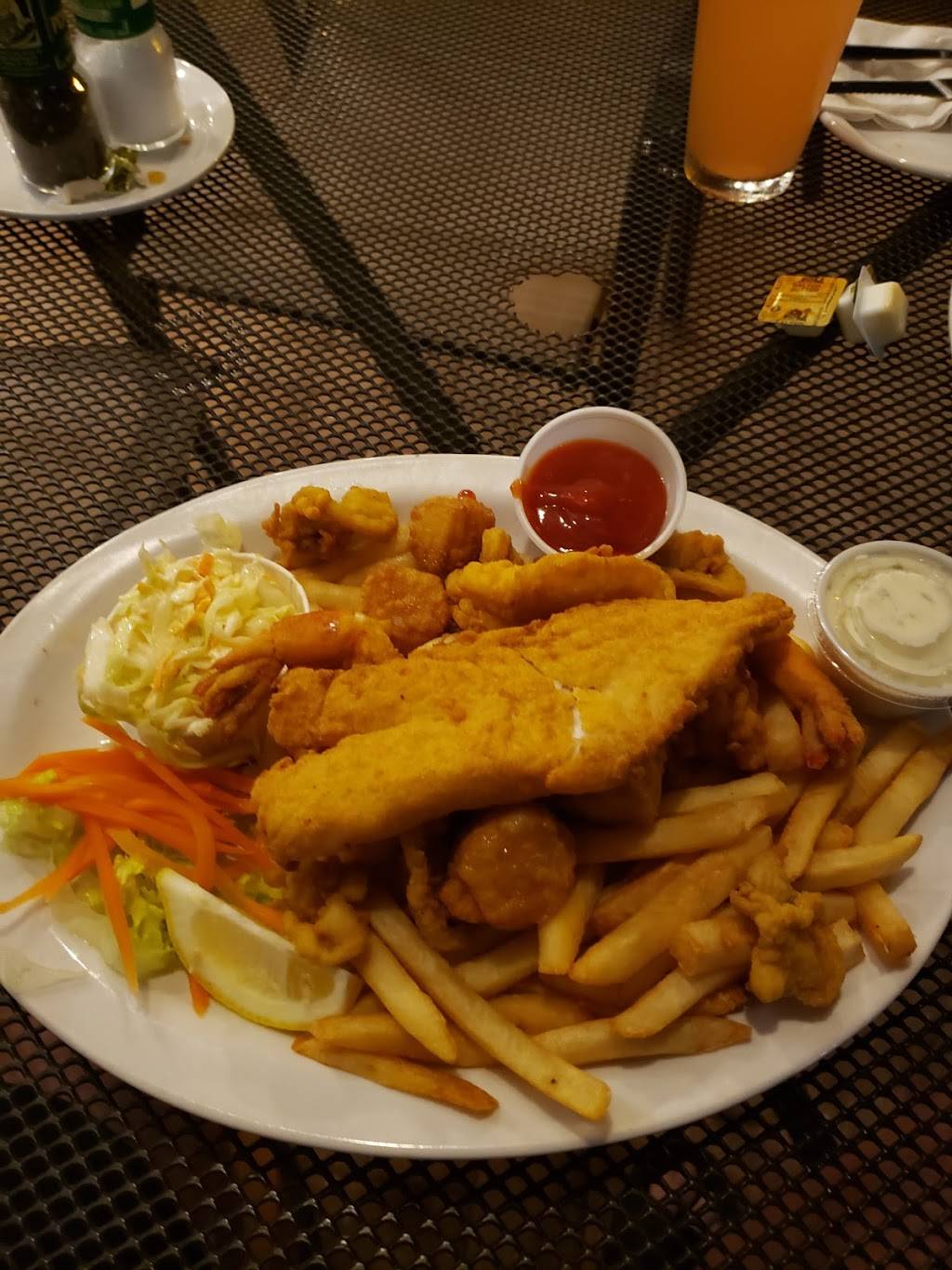 Wharf Tavern Restaurant & Lobster House | restaurant | 909 10th St S, Naples, FL 34102, USA | 2393314053 OR +1 239-331-4053