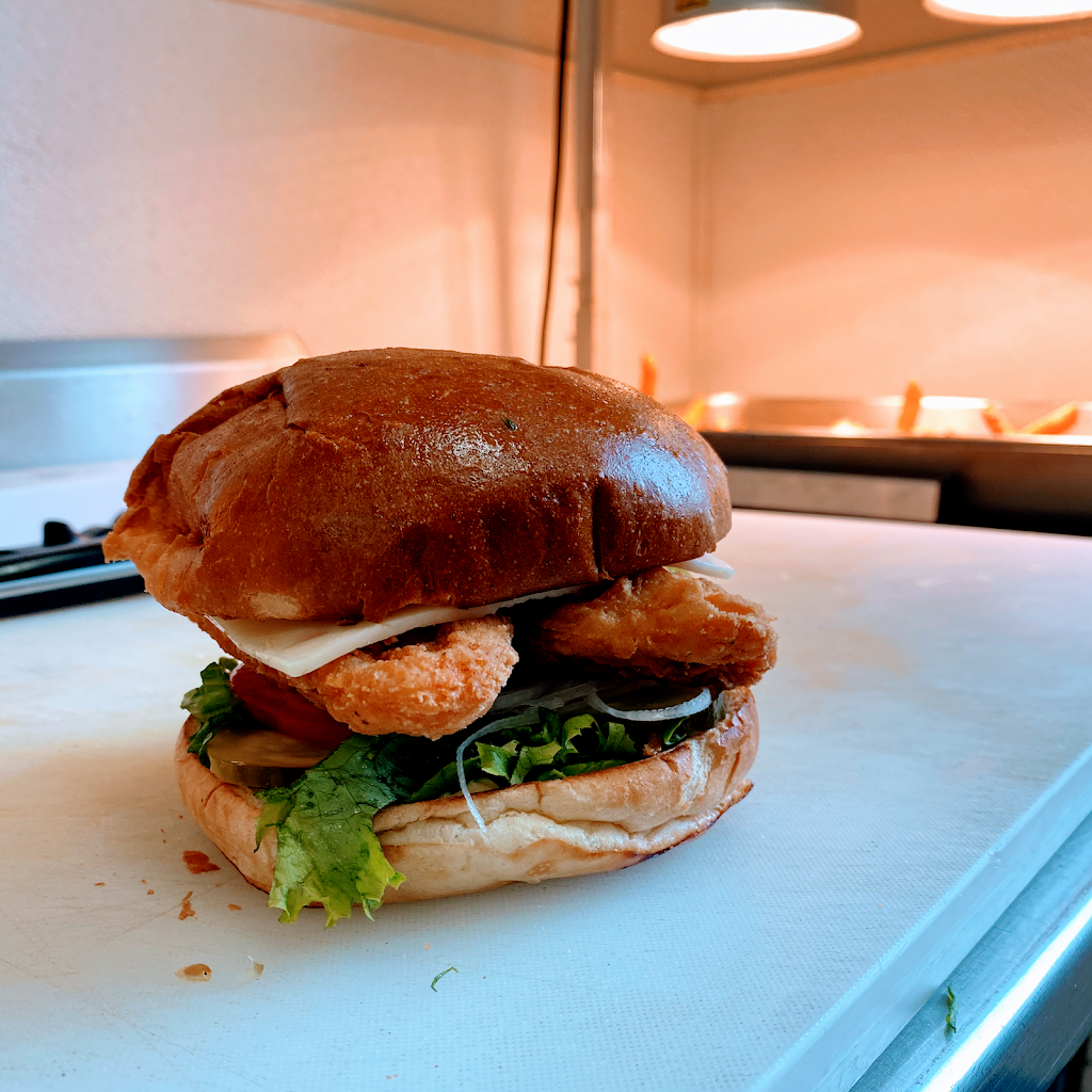 The Salty Pickle | restaurant | 276 Coalinga Plaza, Coalinga, CA 93210, USA | 5598218078 OR +1 559-821-8078