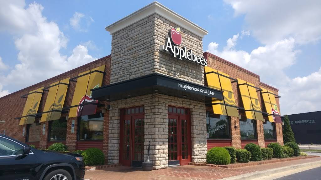 Applebees Grill + Bar | restaurant | 4406 W Wendover Ave, Greensboro, NC 27407, USA | 3362995565 OR +1 336-299-5565