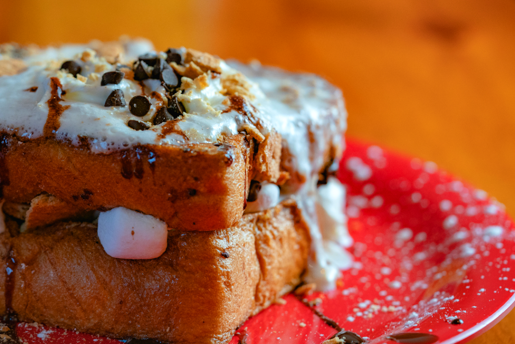 Persys Place | restaurant | 140 Newport Ave, Rumford, RI 02916, USA | 4014348899 OR +1 401-434-8899