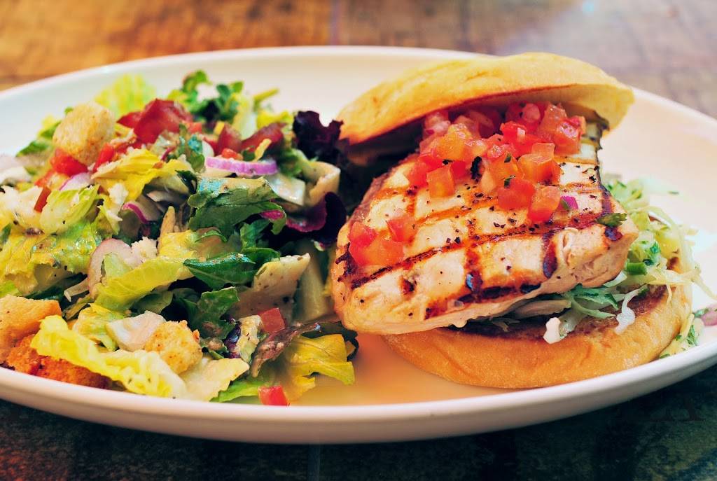 Tommy Bahama Restaurant, Bar & Store | restaurant | Corona del Mar Plaza, 854 Avocado Ave, Newport Beach, CA 92660, USA | 9497608686 OR +1 949-760-8686