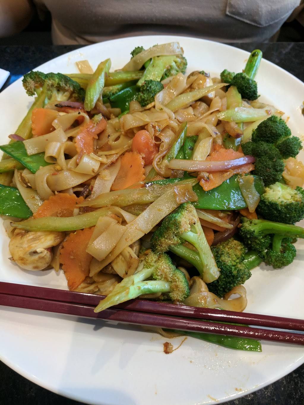 Pho Tran | restaurant | 809 Victoria St N, Kitchener, ON N2B 1Y4, Canada | 5197446066 OR +1 519-744-6066