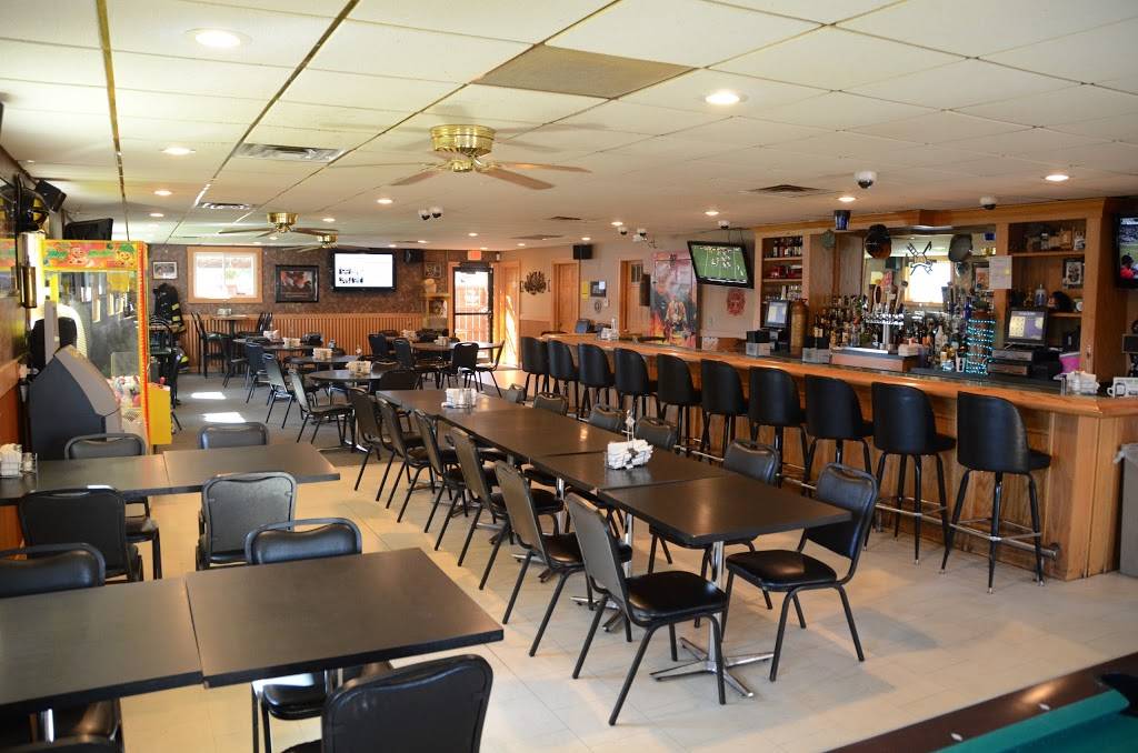 Odies Bar & Grill | restaurant | 9568, 1650 Dows St, Ely, IA 52227, USA | 3198483292 OR +1 319-848-3292