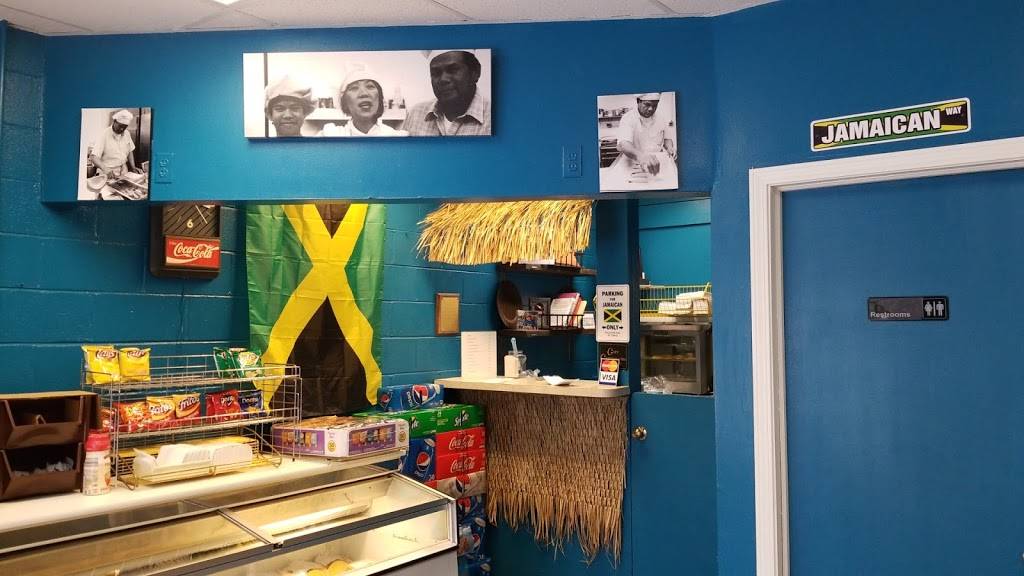 Patties of Jamaica | restaurant | 5172 Allisonville Rd, Indianapolis, IN 46205, USA | 3172534006 OR +1 317-253-4006