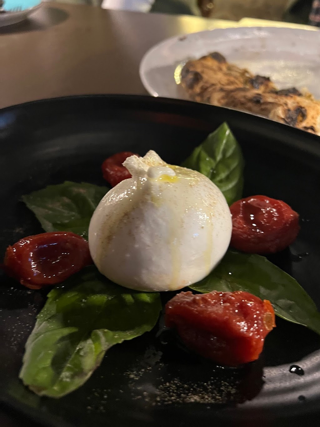 Loro Di Napoli | restaurant | 629 4th St, Santa Rosa, CA 95404, USA | 7075416394 OR +1 707-541-6394