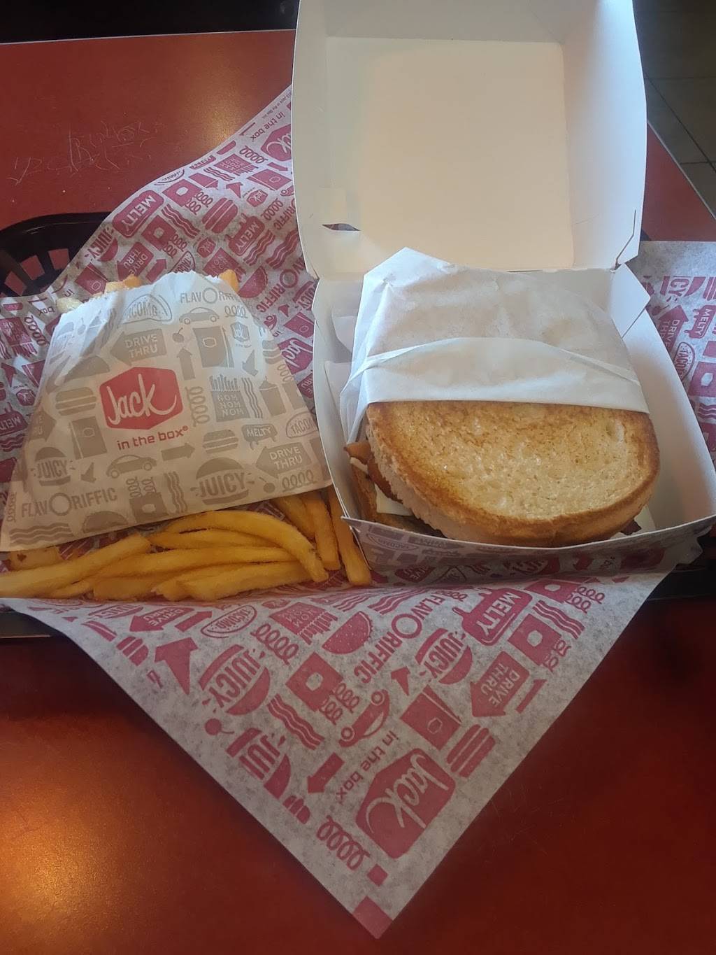 Jack in the Box | restaurant | 8920 Atlantic Ave, South Gate, CA 90280, USA | 3235692335 OR +1 323-569-2335