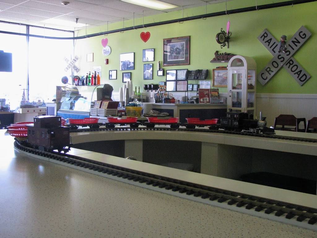 All Aboard Diner | restaurant | 1510B 75th St, Downers Grove, IL 60516, USA | 6303228960 OR +1 630-322-8960