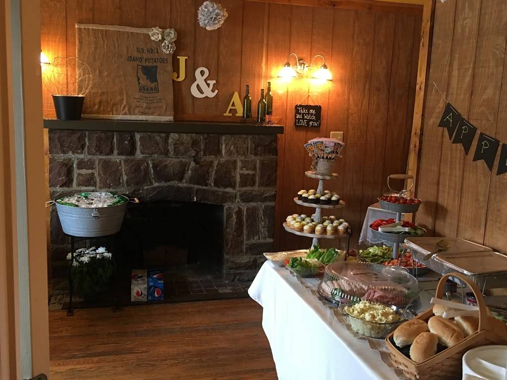 Hunters Roadhouse Bar and Grill | restaurant | 3708 Milligantown Rd, New Kensington, PA 15068, USA | 7243399915 OR +1 724-339-9915