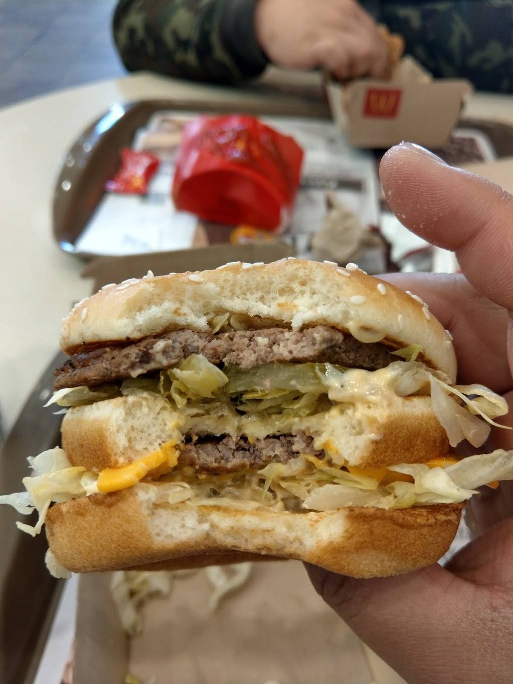 McDonalds | cafe | 6776 Hollywood Blvd, Hollywood, CA 90028, USA | 3234642720 OR +1 323-464-2720