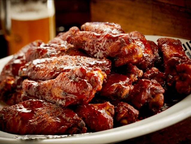 Smokey Bones Bar & Fire Grill | restaurant | 6500 N Federal Hwy, Fort Lauderdale, FL 33306, USA | 9544937779 OR +1 954-493-7779