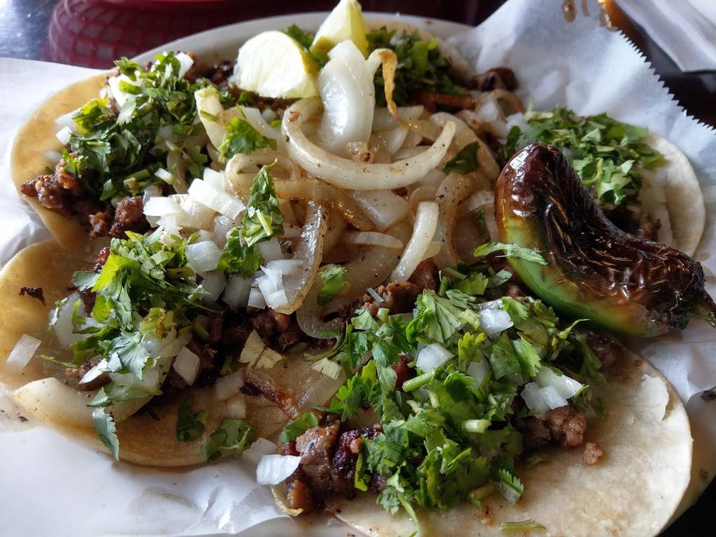 Leahs Mexican Restaurant | restaurant | 8022 Kitty Hawk Rd, Converse, TX 78109, USA | 2102760440 OR +1 210-276-0440