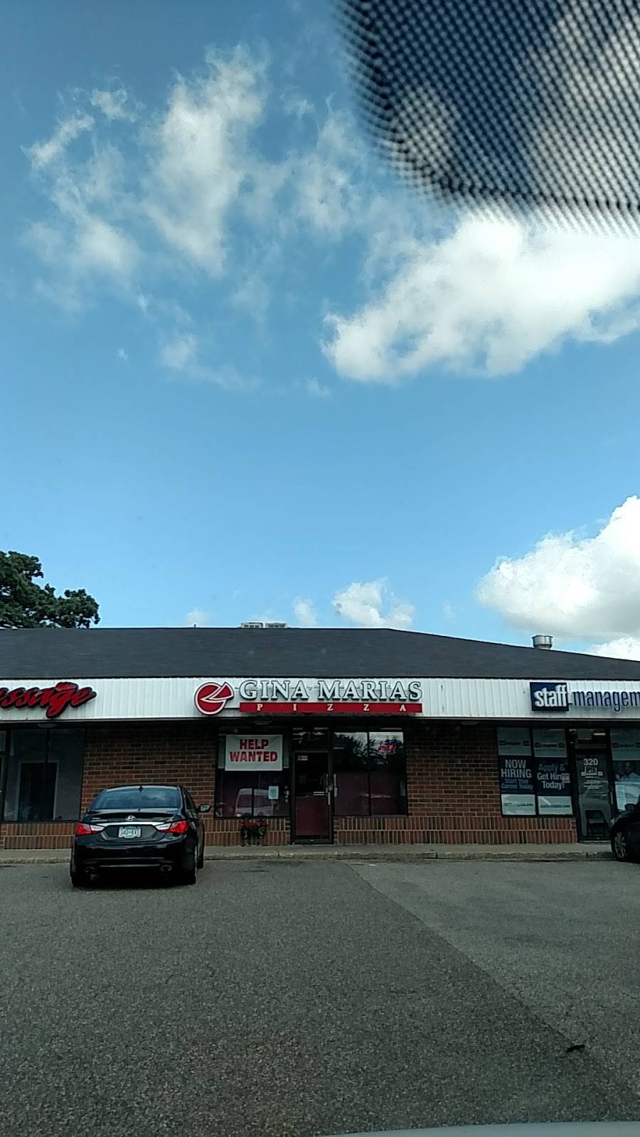 Gina Marias Pizza | meal delivery | 330 Lake Dr E, Chanhassen, MN 55317, USA | 9529346600 OR +1 952-934-6600