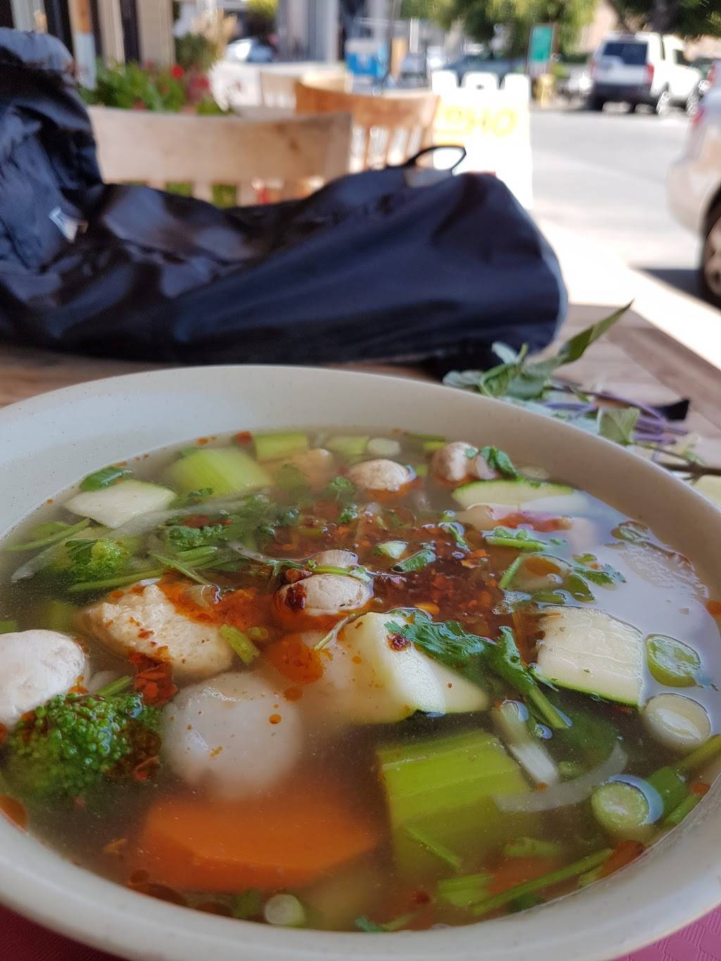 Phils Kitchen | restaurant | 625 Oak Grove Ave, Menlo Park, CA 94025, USA | 6505614296 OR +1 650-561-4296