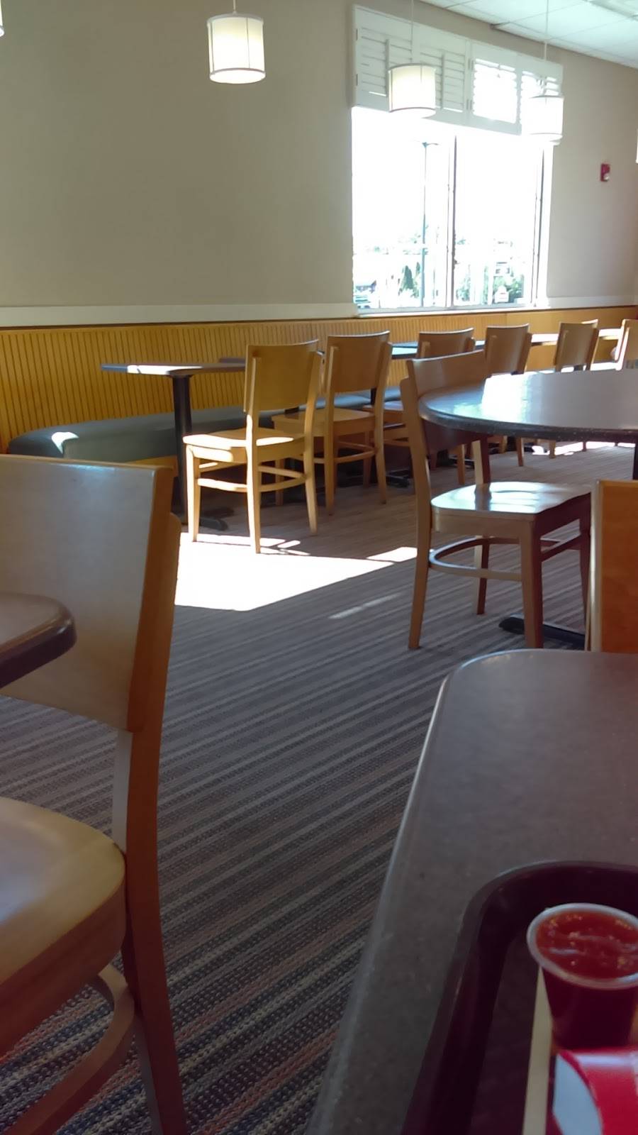 Wendys | restaurant | 115 Calef Hwy, Epping, NH 03042, USA | 6036792326 OR +1 603-679-2326