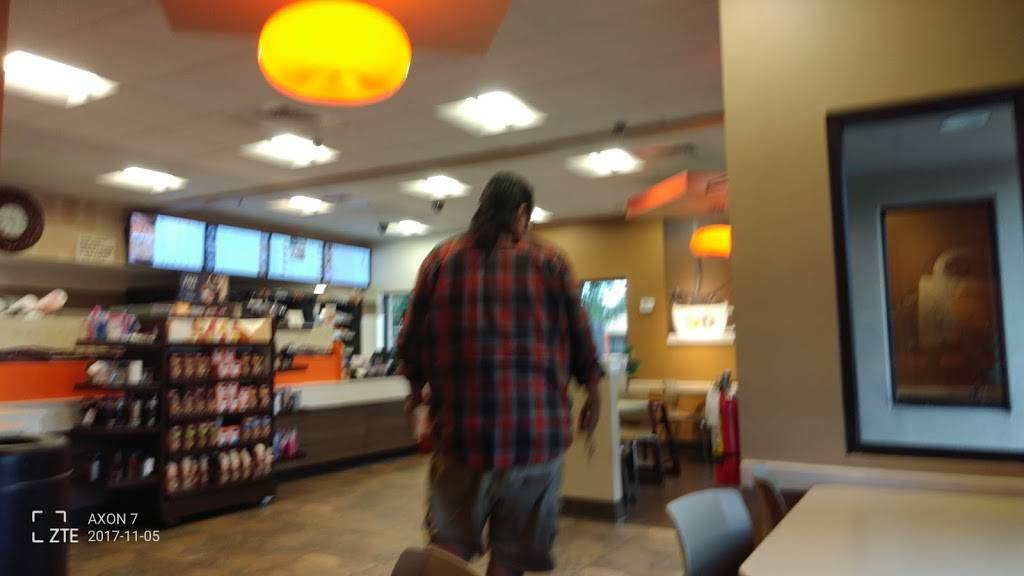 Dunkin | bakery | 451 S Duncan Dr, Tavares, FL 32778, USA | 3526092236 OR +1 352-609-2236