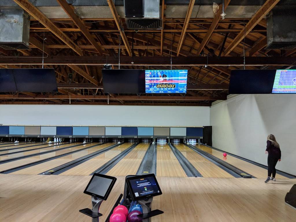 Parkway Lanes | meal takeaway | 200 US-46, Elmwood Park, NJ 07407, USA | 2017914680 OR +1 201-791-4680