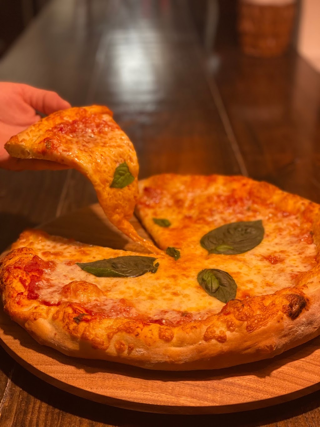 The Green Parakeet Grill & Pizza | restaurant | 815 NE 6th Ave, Delray Beach, FL 33483, USA | 5615287063 OR +1 561-528-7063